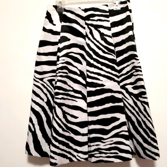 Express Design Studio Zebra Print Pleated Skirt - Picture 5 of 11